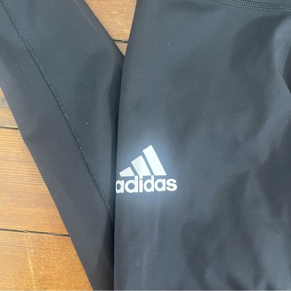 Adidas Black Performance Leggings Sleek Design - Picture 3 of 5